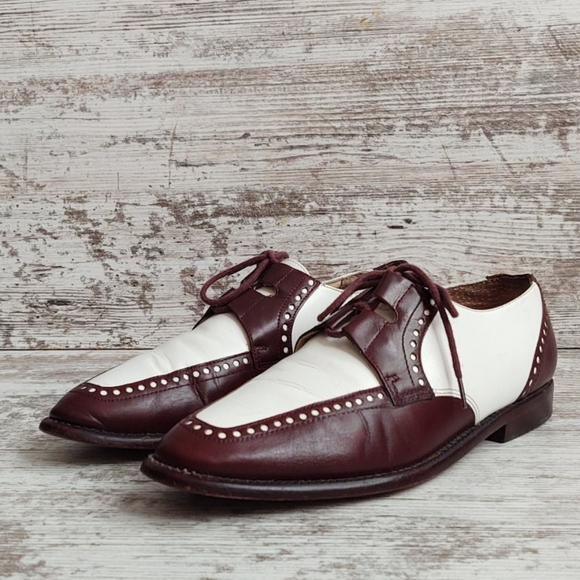 Kenneth Cole Shoes | Vintage Kenneth Cole Spectator Oxford | Color: Brown/White | Size: 6 | Pm-94148330's Closet
